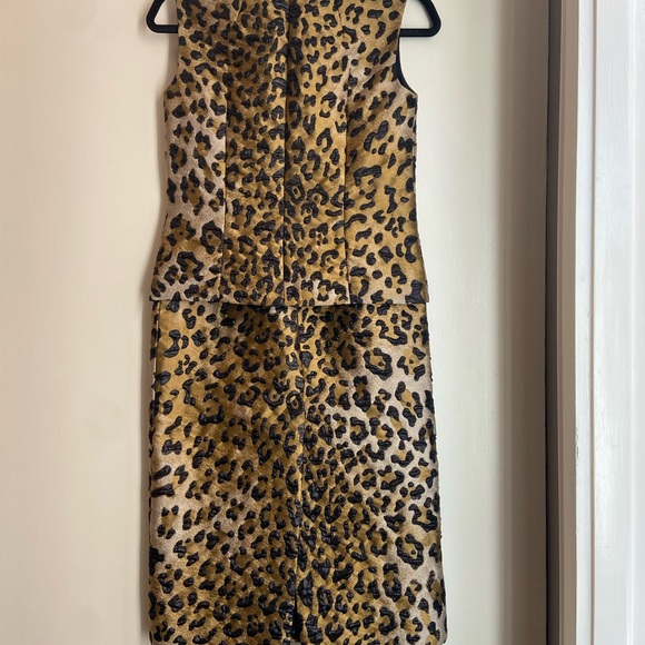 Dries Van Noten Leopard Print Top and Pencil Skirt Set - Picture 4 of 8
